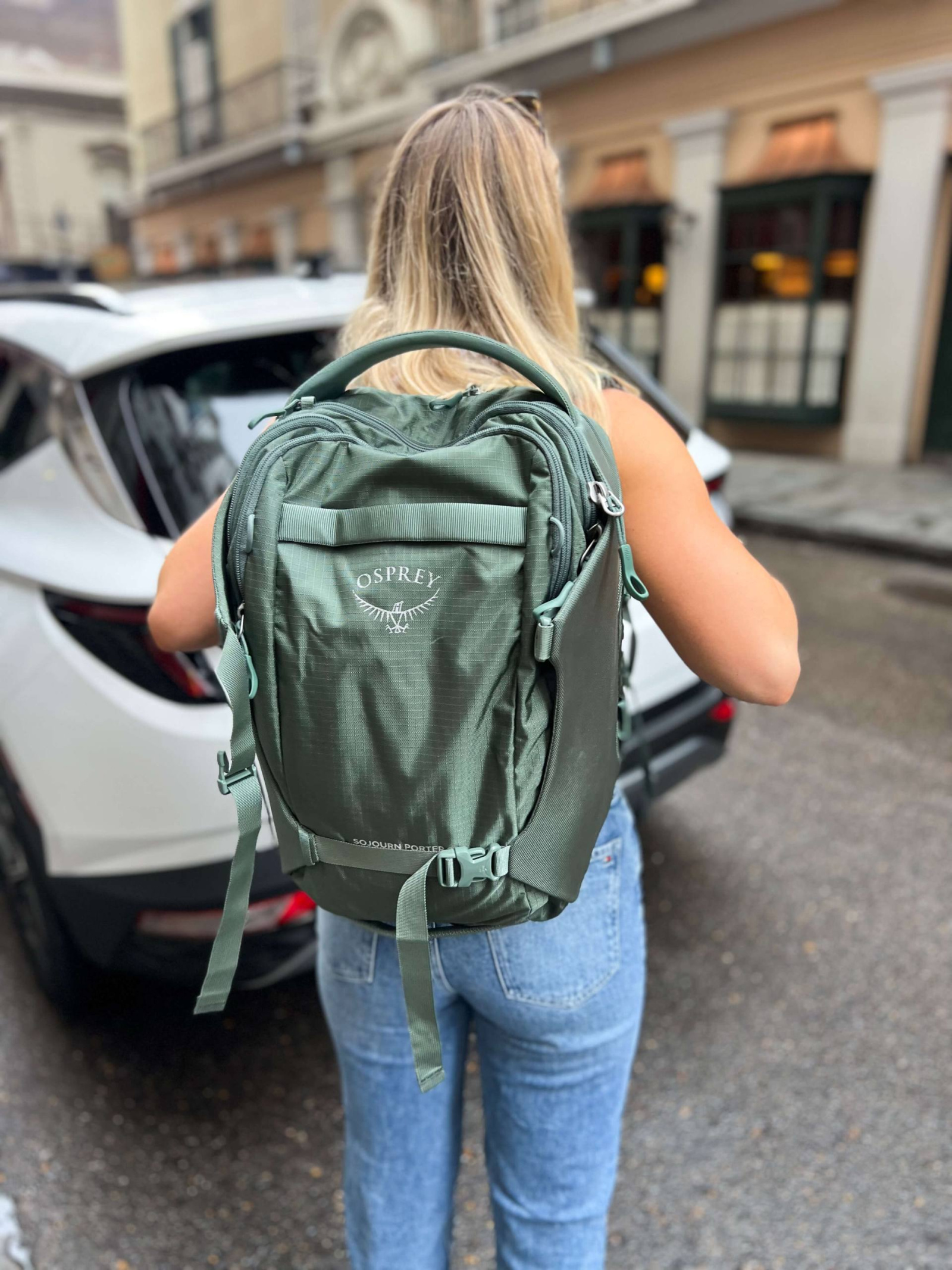 Jessica Ruth Gibson with Osprey Backpack Sojourn Porter in New Orleans 