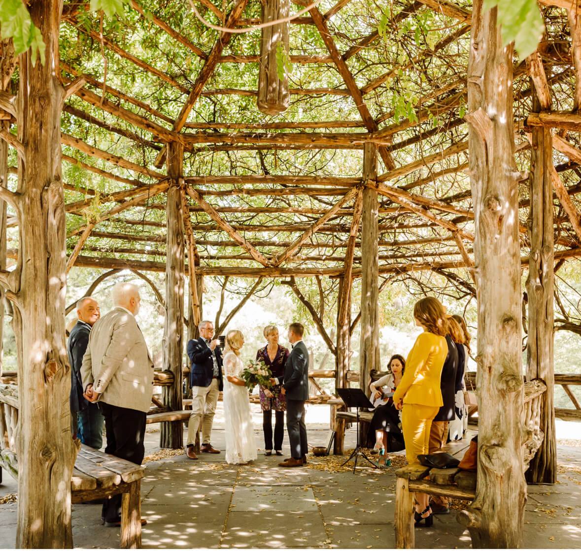 The wedding ceremony - a New York wedding